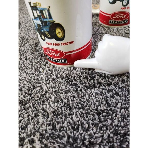 Ford Tractor Pair Coffee Cups, Ford 9600 Tractor and Ford 5000 Series Tractor - Picture 5 of 8